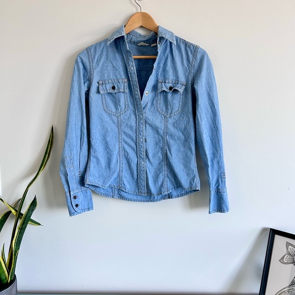 American Eagle Outfitters Denim Looking Button-Up Shirt - 100% Cotton - Picture 4 of 11